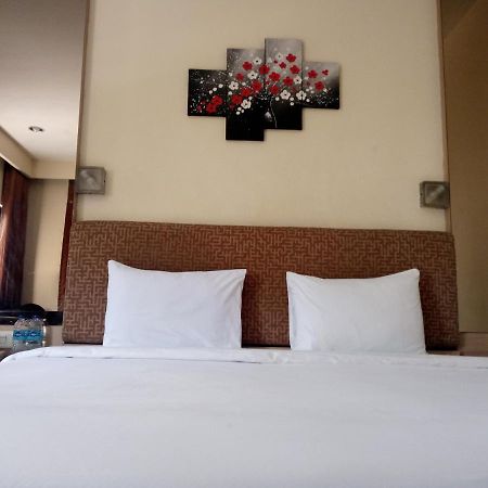 Hotel Ams Penthouse Giacarta Esterno foto
