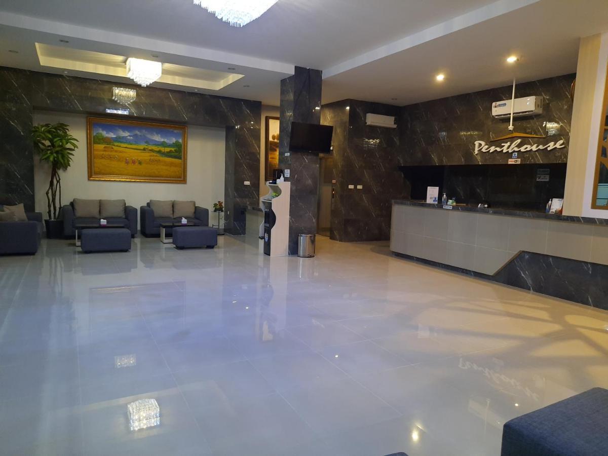 Hotel Ams Penthouse Giacarta Esterno foto