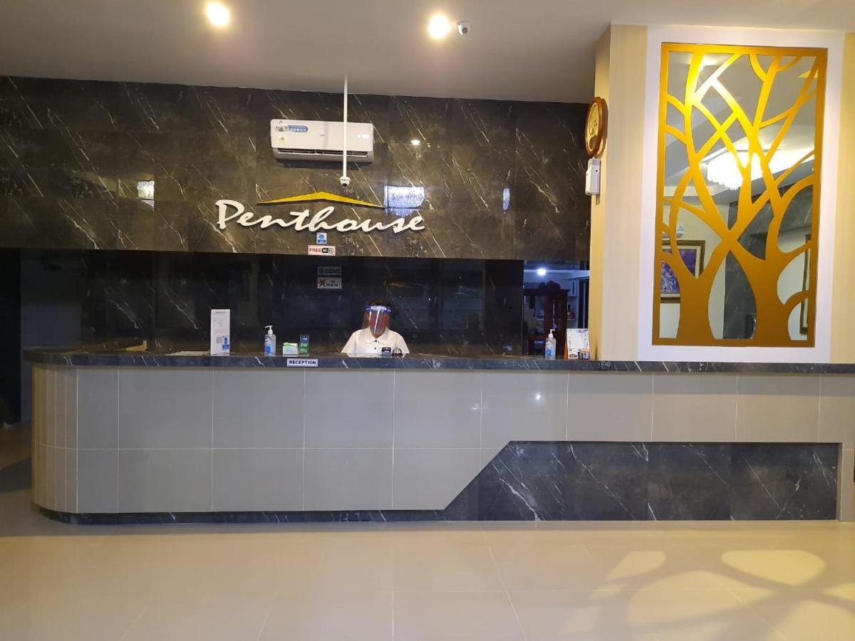 Hotel Ams Penthouse Giacarta Esterno foto