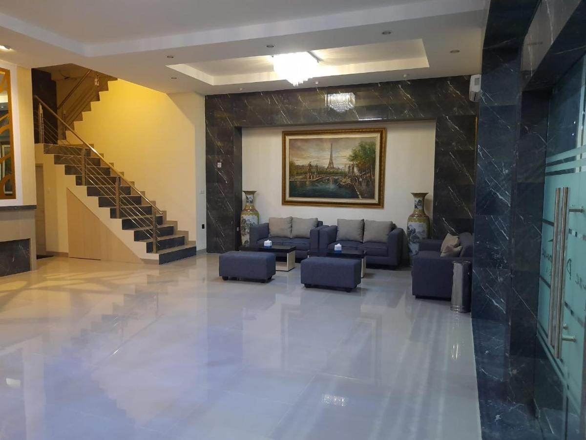 Hotel Ams Penthouse Giacarta Esterno foto