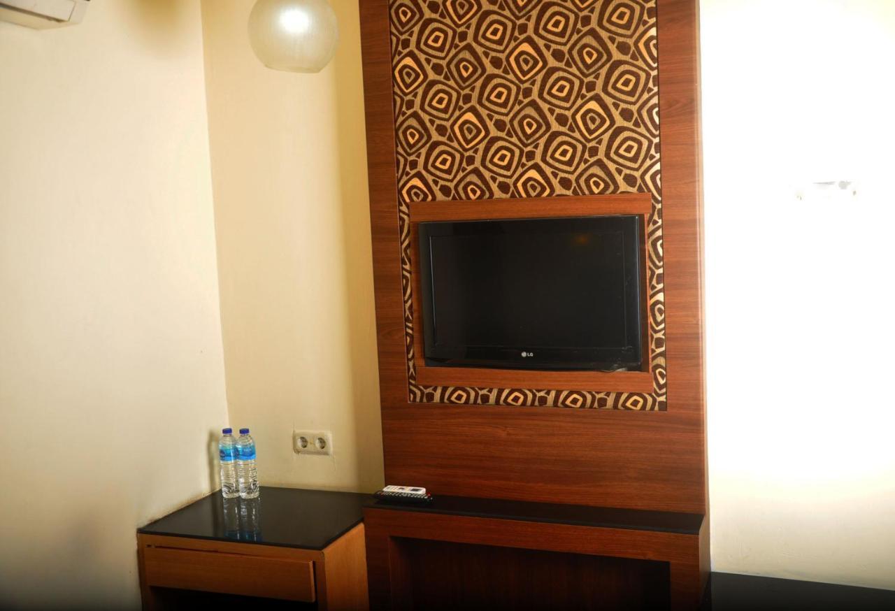 Hotel Ams Penthouse Giacarta Esterno foto