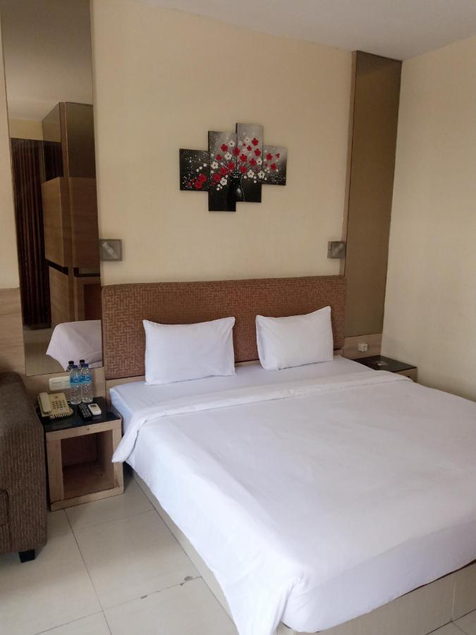 Hotel Ams Penthouse Giacarta Esterno foto
